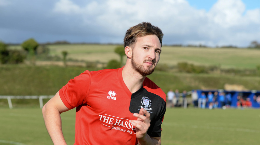 Hassocks bring Ben Bacon back to the Beacon