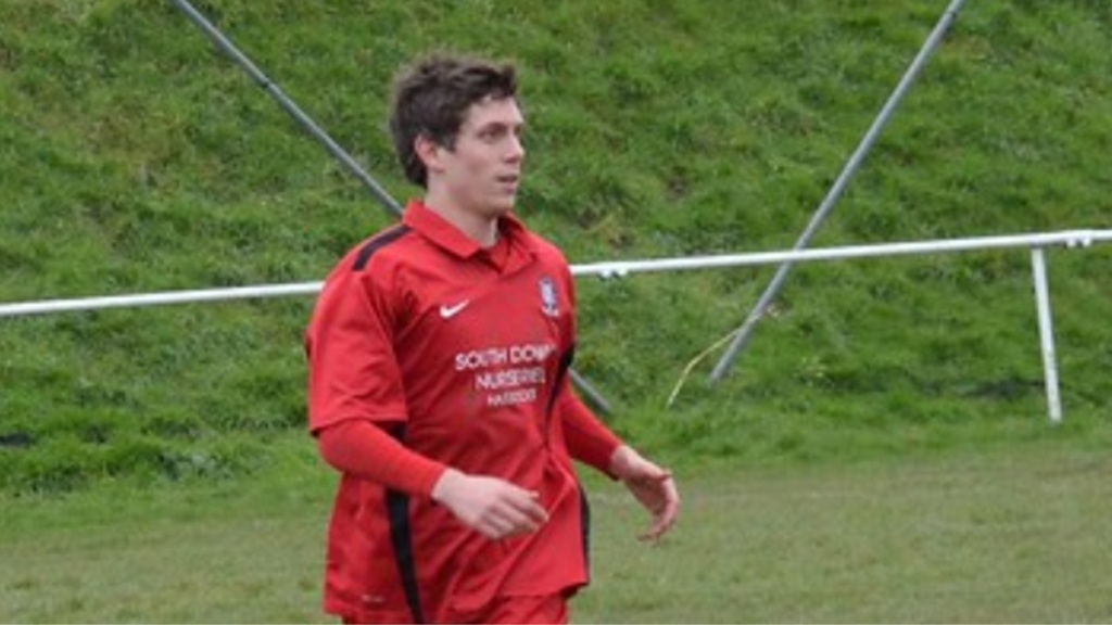 Rob South playing for Hassocks against Worthing United in the 2012-13 season