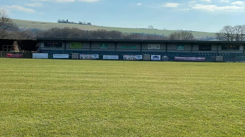 The Non League show goes on with Lingfield at the Beacon