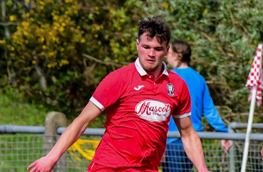 Dan Turner in action for Hassocks against Crawley Down Gatwick in April 2022