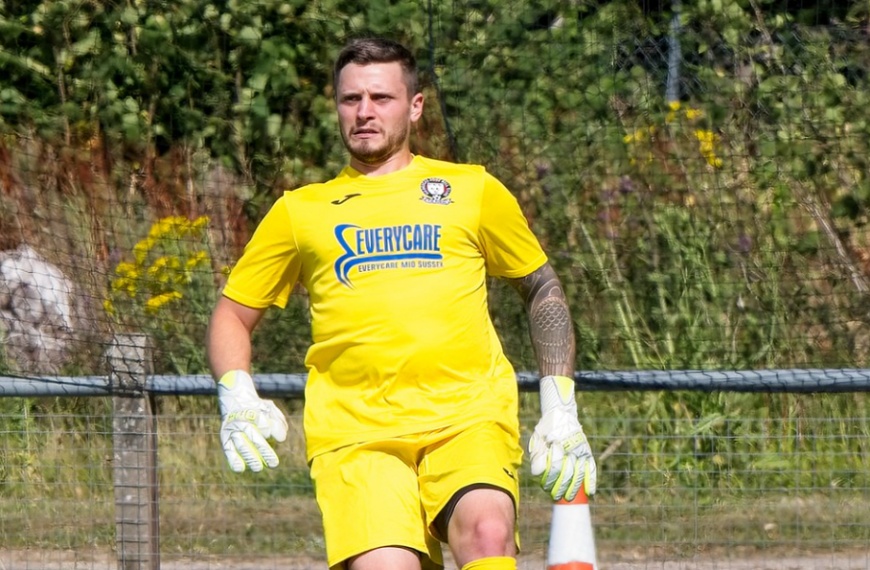 Alex Harris in action for Hassocks in the 2022-23 season