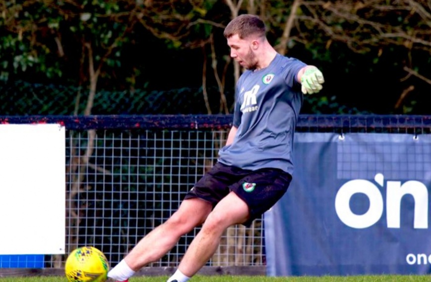 Hassocks have dual-signed 19-year-old goalkeeper Joe Southam from Burgess Hill Town