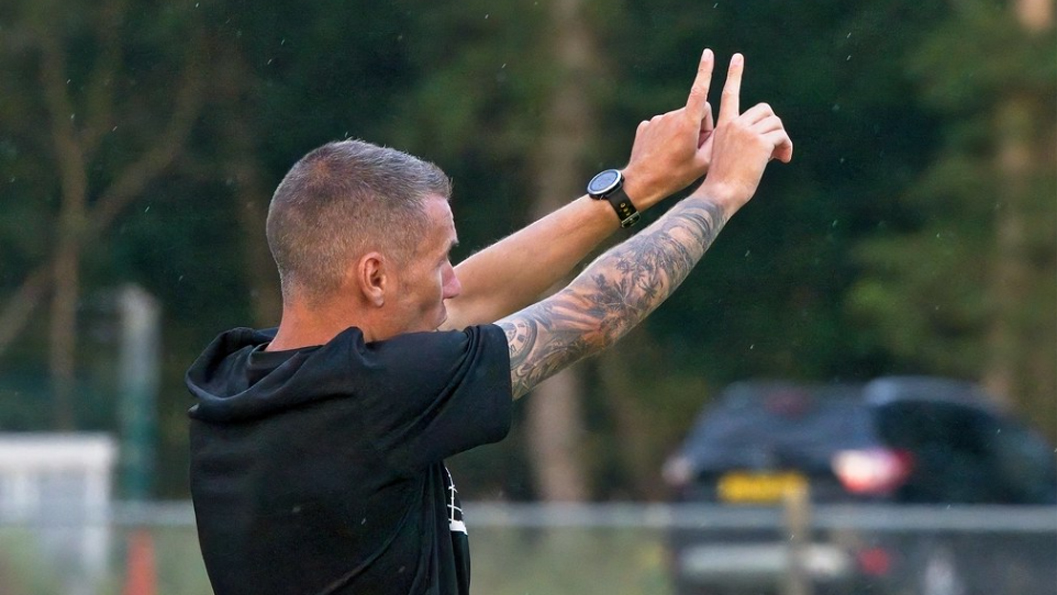 Hassocks boss praises players as flying starts continues