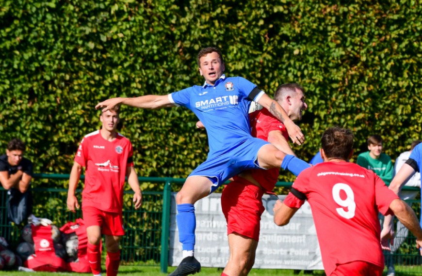 Mike Williamson in action for Hassocks against Crawley Down Gatwick in September 2022