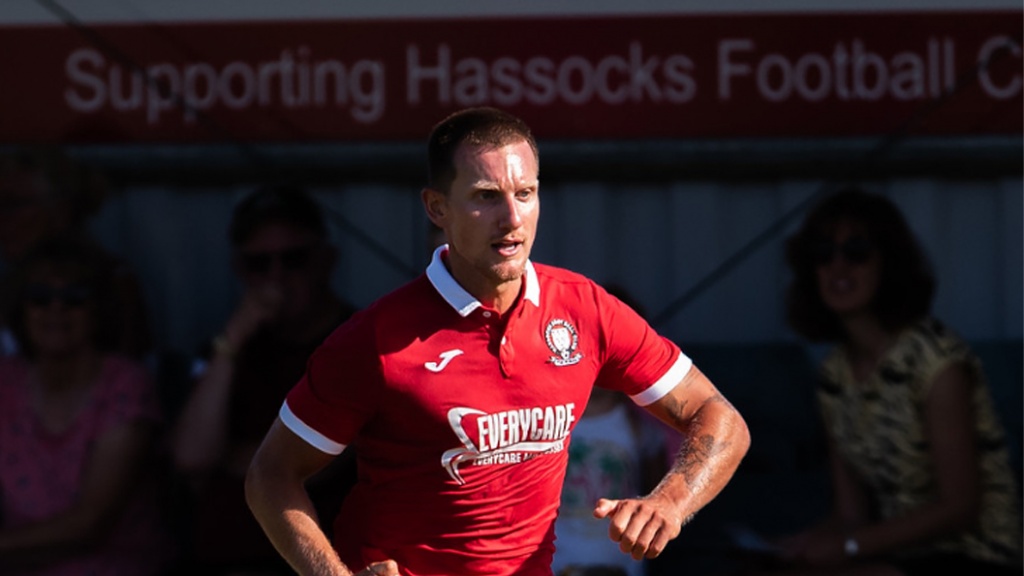 Alex Bygraves in action for Hassocks against Uxbridge in the FA Cup