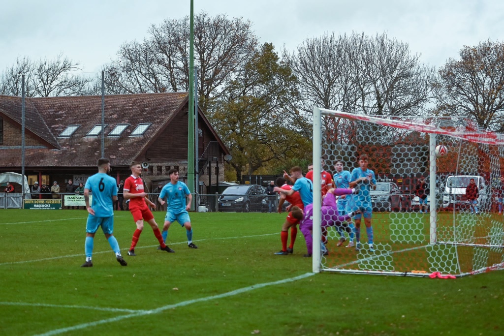 Saltdean United defend a corner against Hassocks