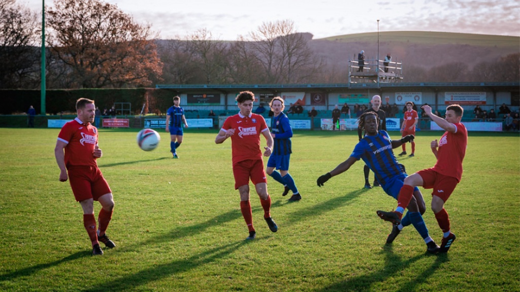 Hassocks playing against Steyning Town