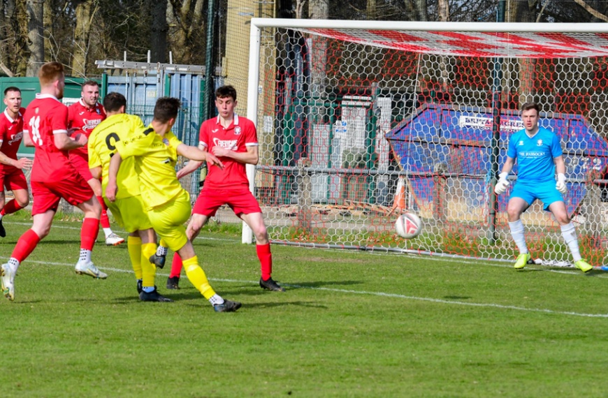 Hassocks playing Crawley Down Gatwick in April 2023