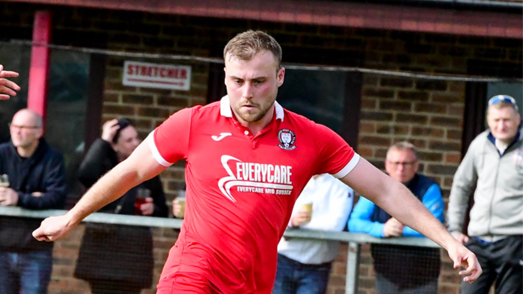 Sam Smith stays with Hassocks in 2023-24