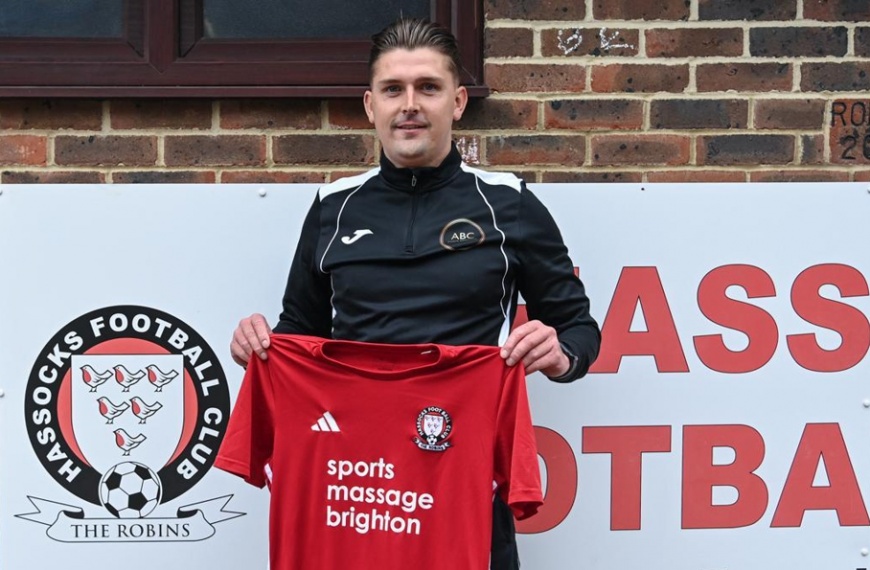 Stalwart defender Bradley Tighe is staying with Hassocks for the 2024-25 season