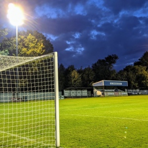 Robins fly to Crowborough on Southern Combination groundhop weekend