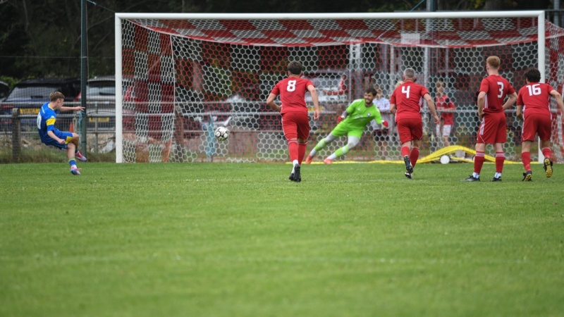 Gallery: Hassocks 3-1 Petersfield Town